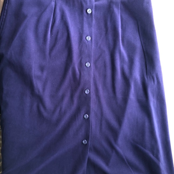 NEW Tabi size 18 petite Skirt, purple ultra suede - Picture 2 of 2